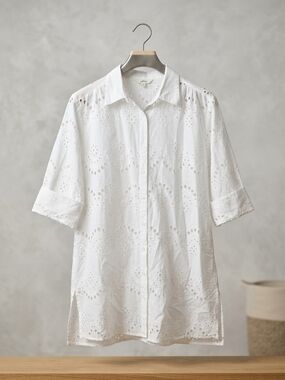 Adiva Xl Women's White Eyelet Button-Down Shirt with Collar 100% Cotton